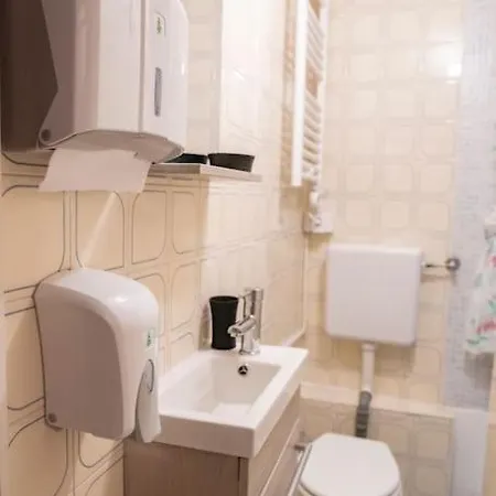 In Centro A Brescia:la Piccola House * Брешия