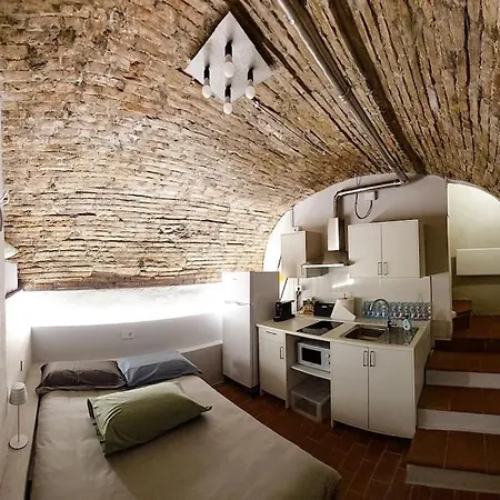 In Centro A Brescia:la Piccola House *